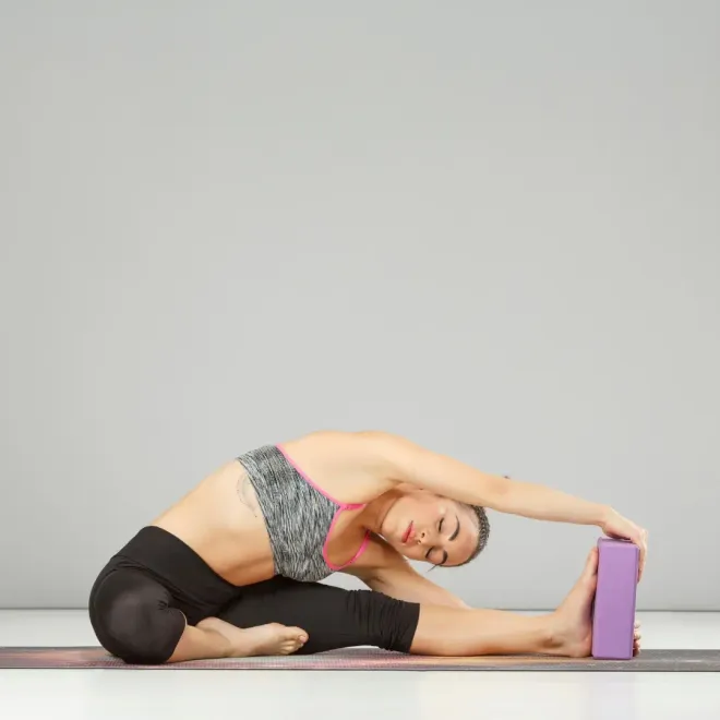 Vinyasa Yoga infused with Pilates